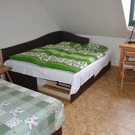 Ubytovna Toulcuv Dvur Prag Exterior foto